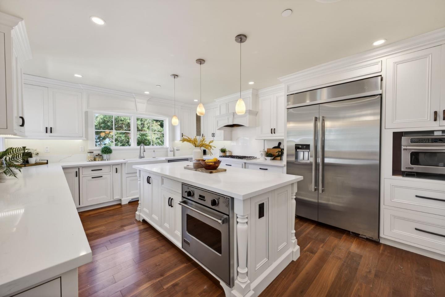 Detail Gallery Image 33 of 99 For 1510 Kingswood Dr, Hillsborough,  CA 94010 - 4 Beds | 4/1 Baths