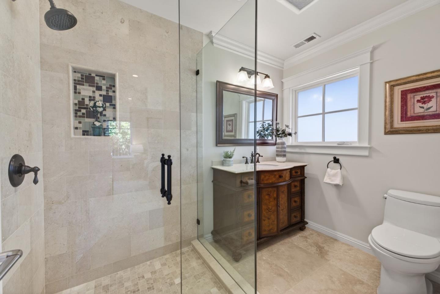 Detail Gallery Image 58 of 99 For 1510 Kingswood Dr, Hillsborough,  CA 94010 - 4 Beds | 4/1 Baths