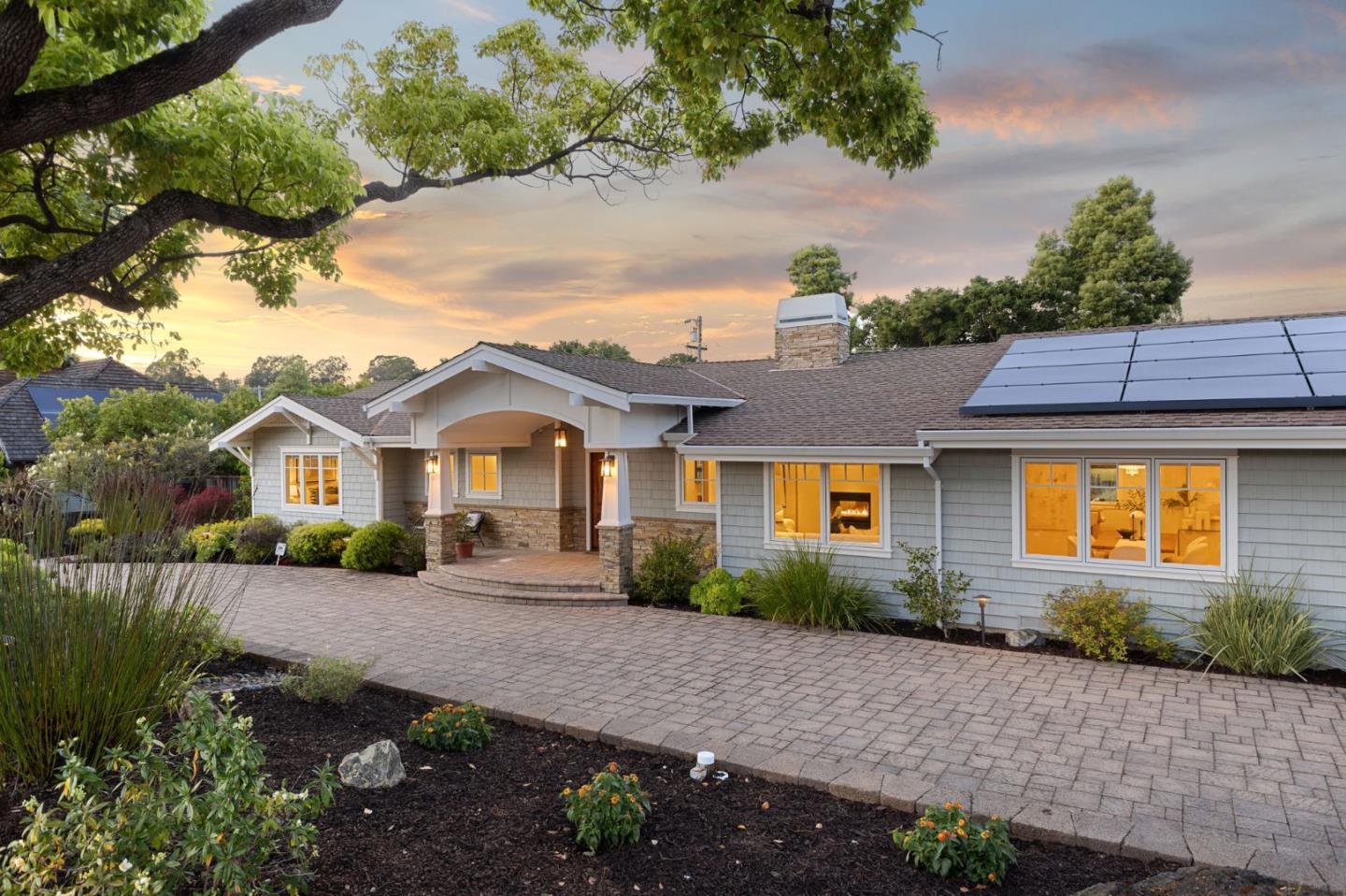 Detail Gallery Image 6 of 99 For 1510 Kingswood Dr, Hillsborough,  CA 94010 - 4 Beds | 4/1 Baths