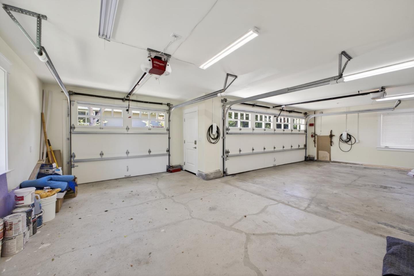 Detail Gallery Image 68 of 99 For 1510 Kingswood Dr, Hillsborough,  CA 94010 - 4 Beds | 4/1 Baths