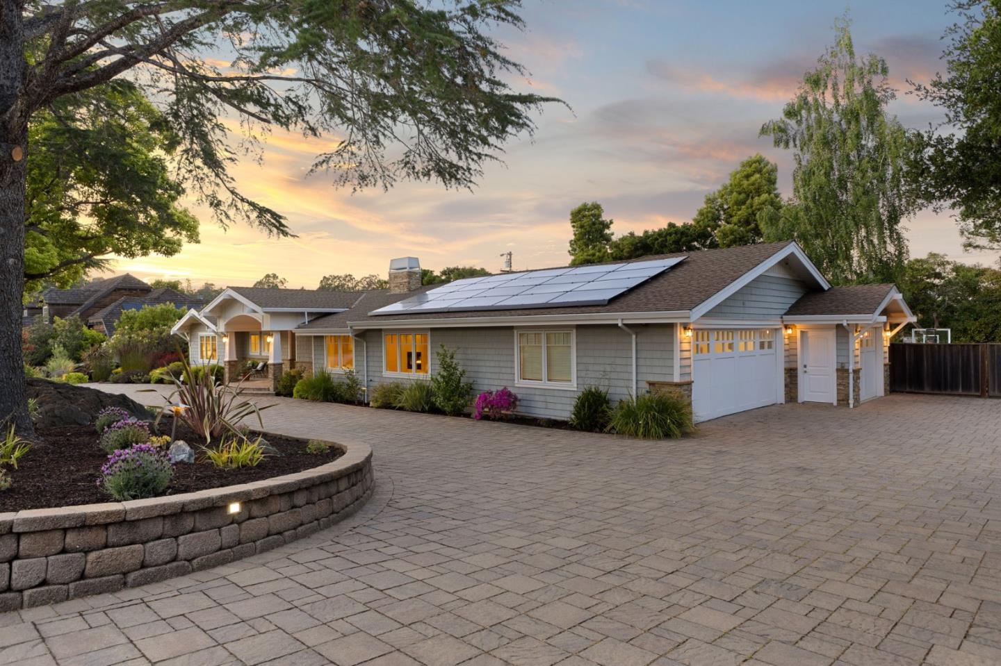 Detail Gallery Image 7 of 99 For 1510 Kingswood Dr, Hillsborough,  CA 94010 - 4 Beds | 4/1 Baths