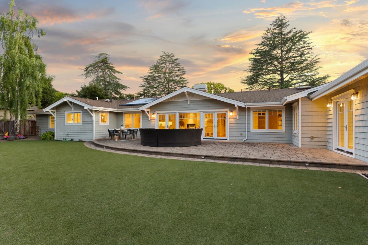 Detail Gallery Image 70 of 99 For 1510 Kingswood Dr, Hillsborough,  CA 94010 - 4 Beds | 4/1 Baths