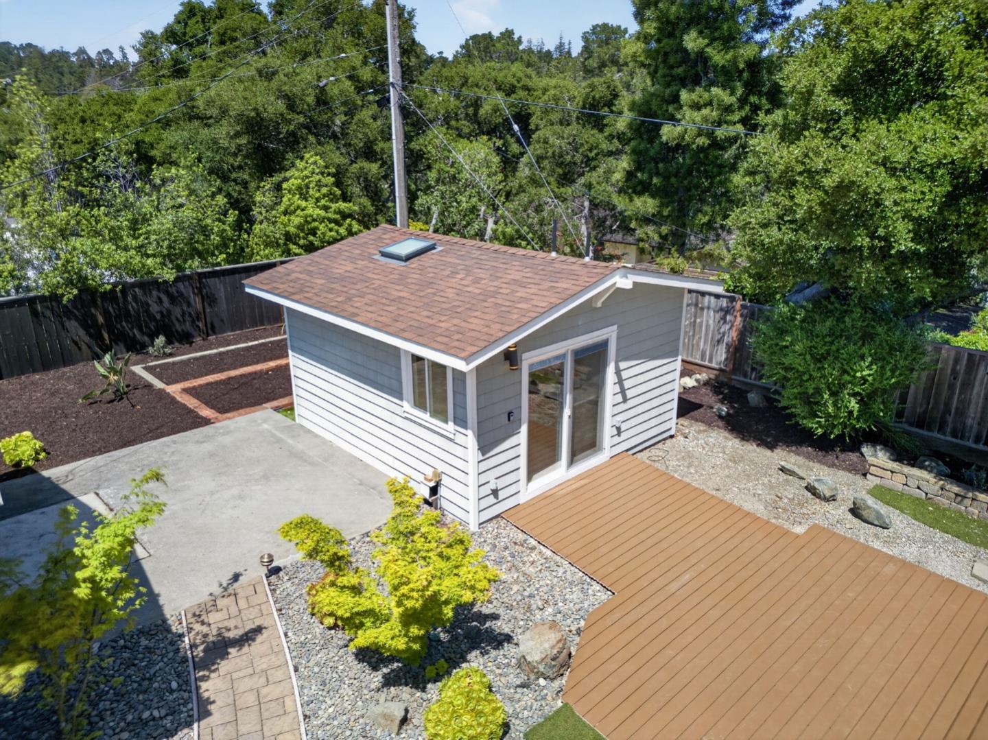 Detail Gallery Image 79 of 99 For 1510 Kingswood Dr, Hillsborough,  CA 94010 - 4 Beds | 4/1 Baths