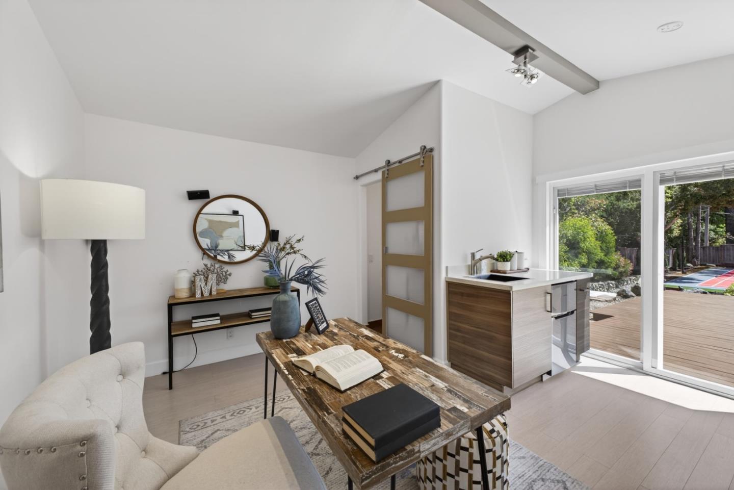 Detail Gallery Image 82 of 99 For 1510 Kingswood Dr, Hillsborough,  CA 94010 - 4 Beds | 4/1 Baths