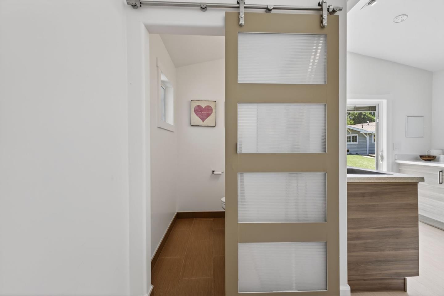 Detail Gallery Image 84 of 99 For 1510 Kingswood Dr, Hillsborough,  CA 94010 - 4 Beds | 4/1 Baths