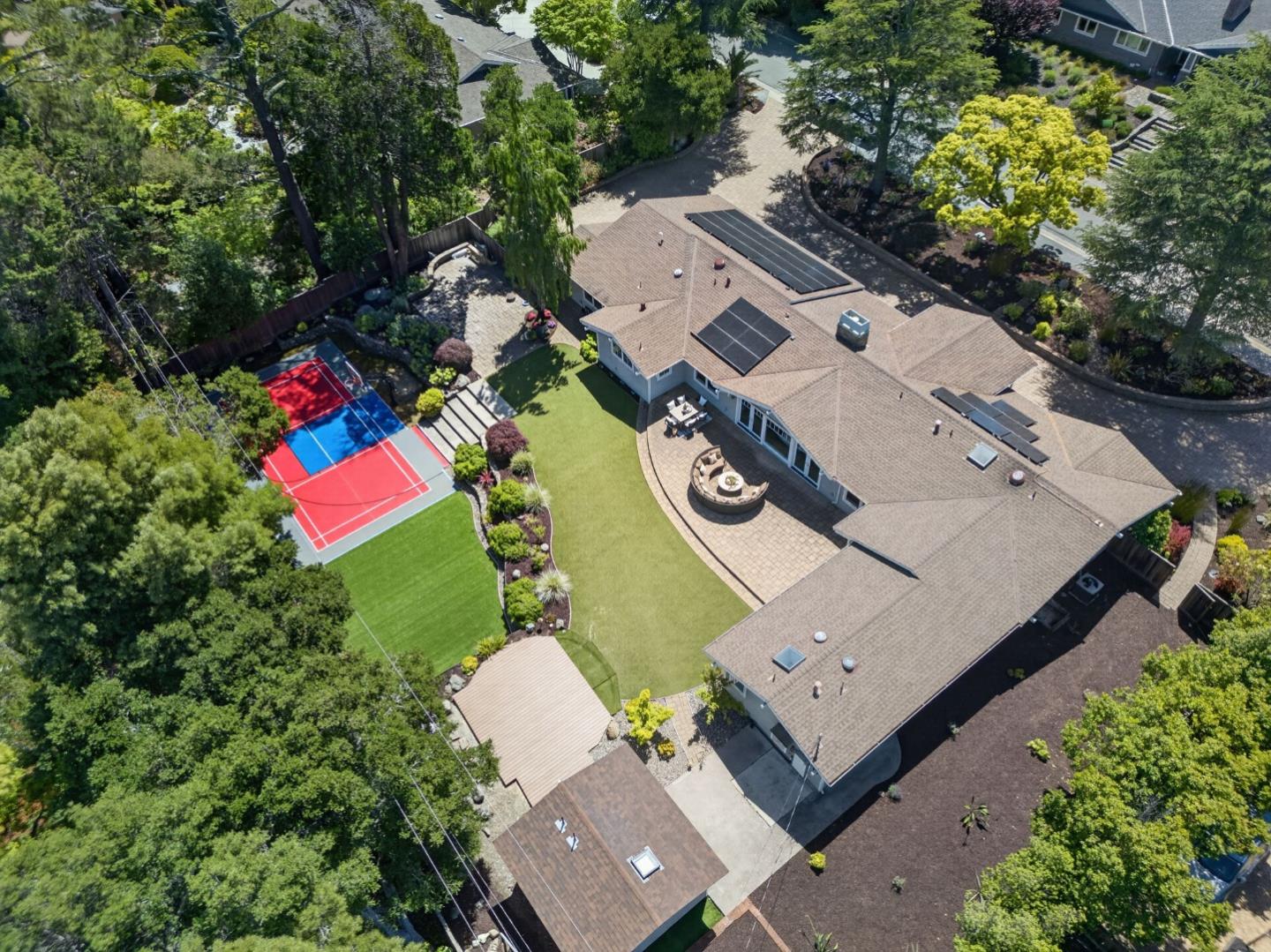 Detail Gallery Image 87 of 99 For 1510 Kingswood Dr, Hillsborough,  CA 94010 - 4 Beds | 4/1 Baths