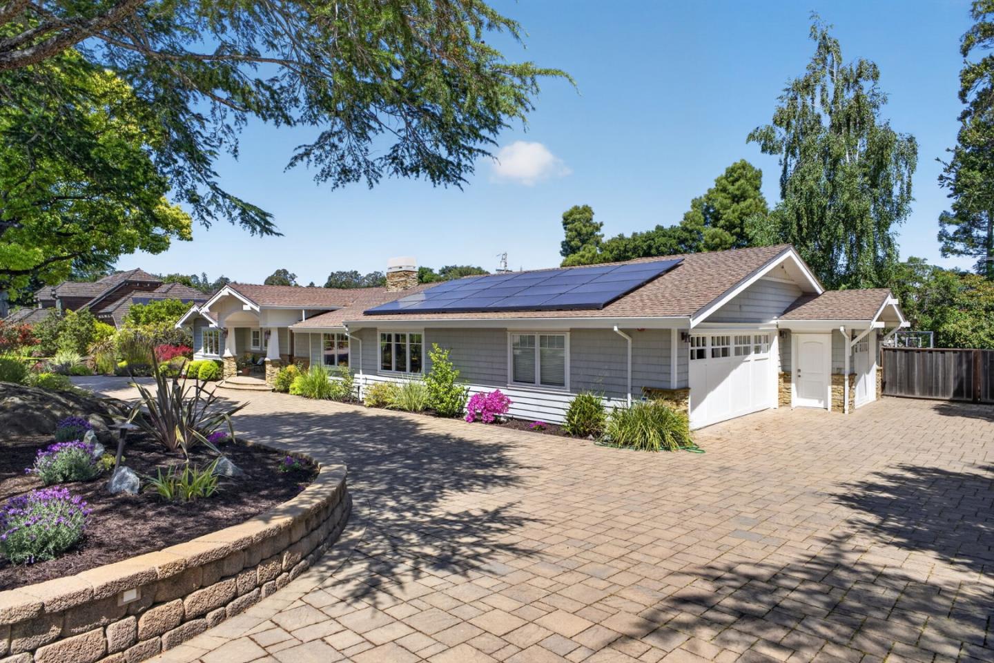 Detail Gallery Image 9 of 99 For 1510 Kingswood Dr, Hillsborough,  CA 94010 - 4 Beds | 4/1 Baths