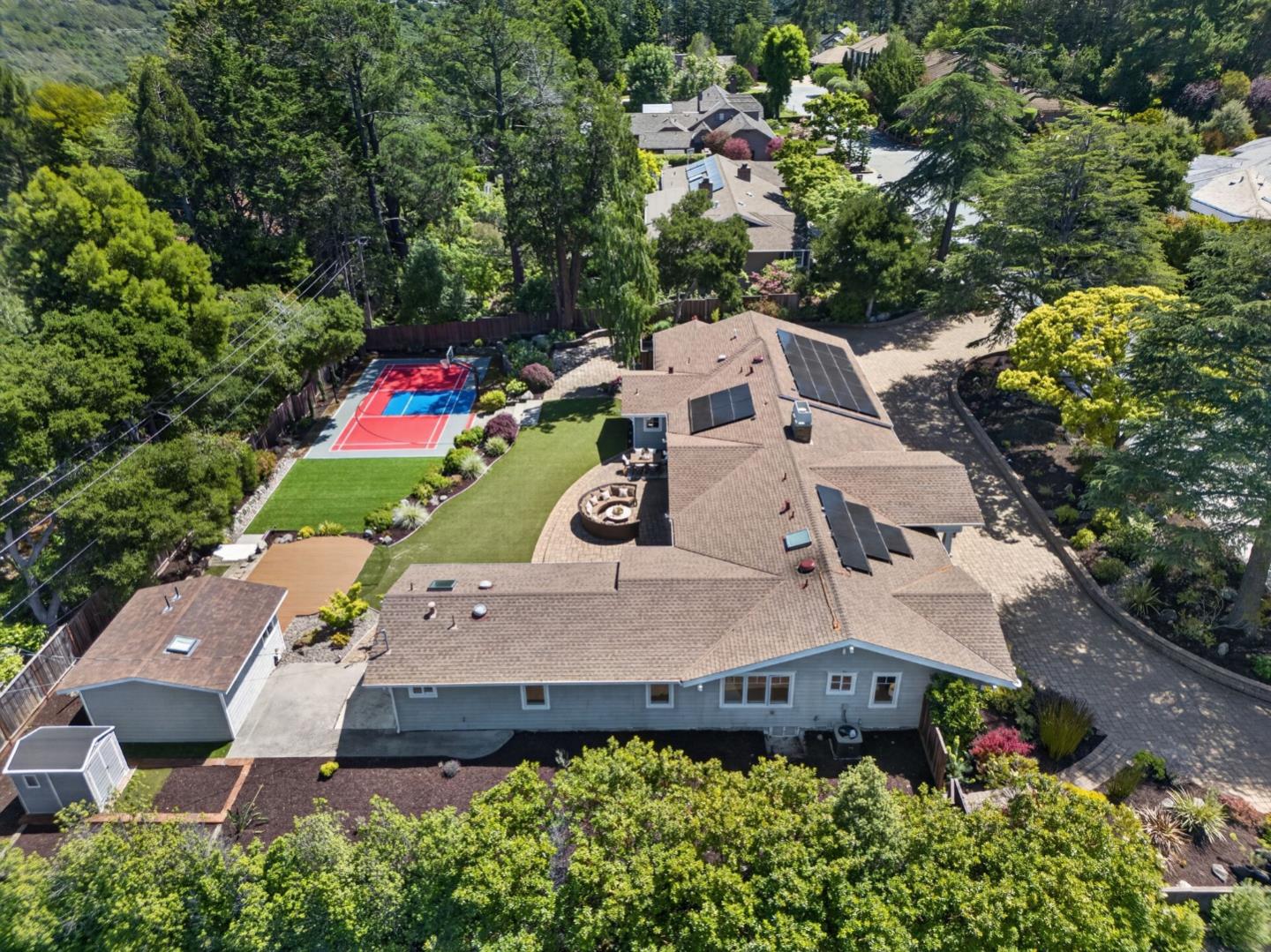 Detail Gallery Image 90 of 99 For 1510 Kingswood Dr, Hillsborough,  CA 94010 - 4 Beds | 4/1 Baths