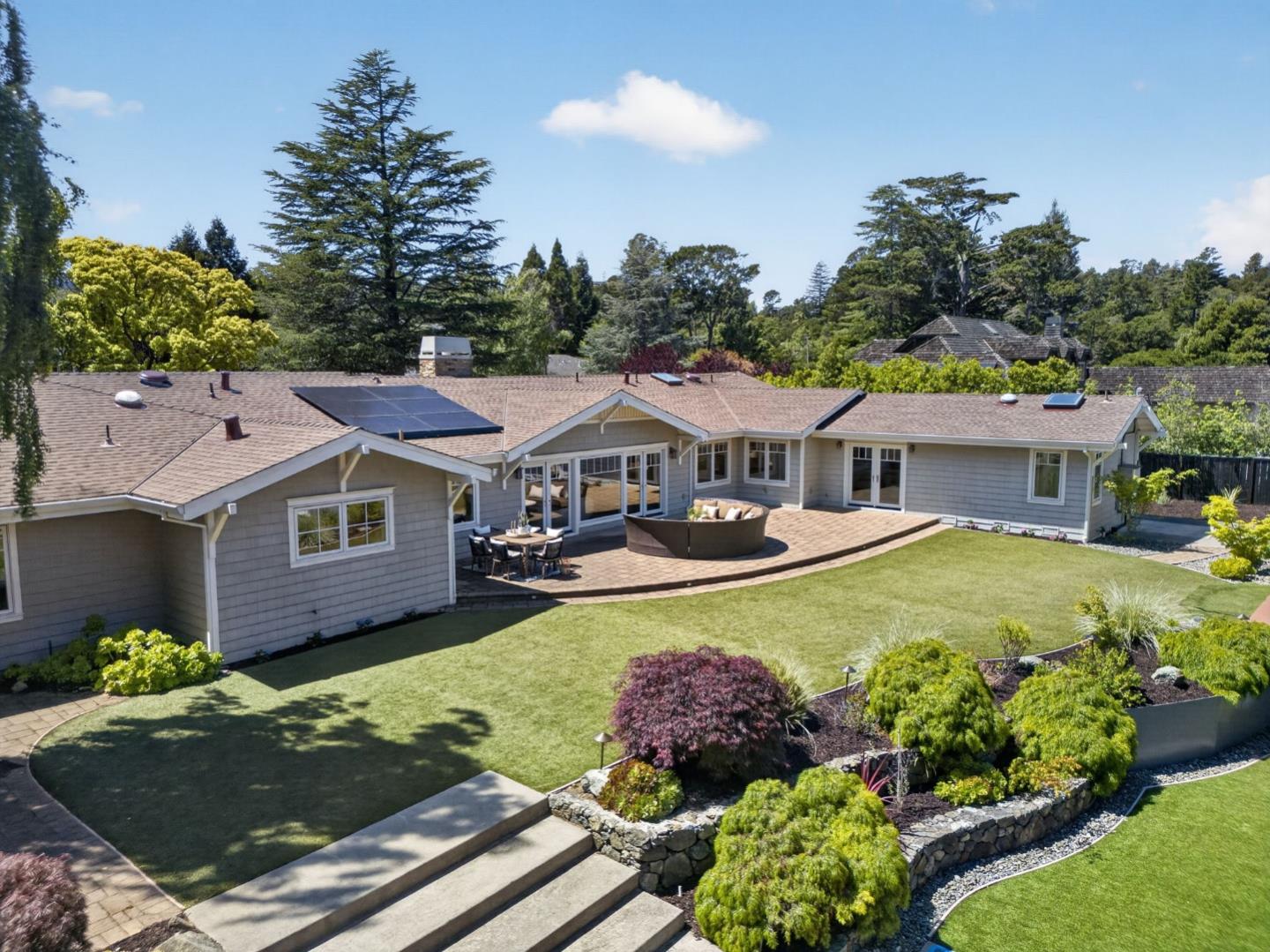 Detail Gallery Image 91 of 99 For 1510 Kingswood Dr, Hillsborough,  CA 94010 - 4 Beds | 4/1 Baths