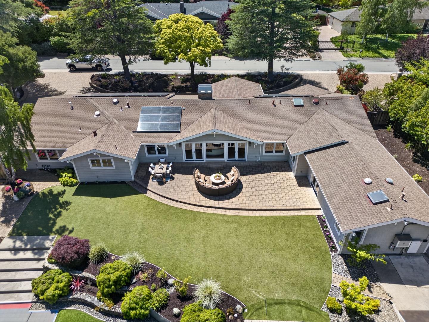 Detail Gallery Image 92 of 99 For 1510 Kingswood Dr, Hillsborough,  CA 94010 - 4 Beds | 4/1 Baths