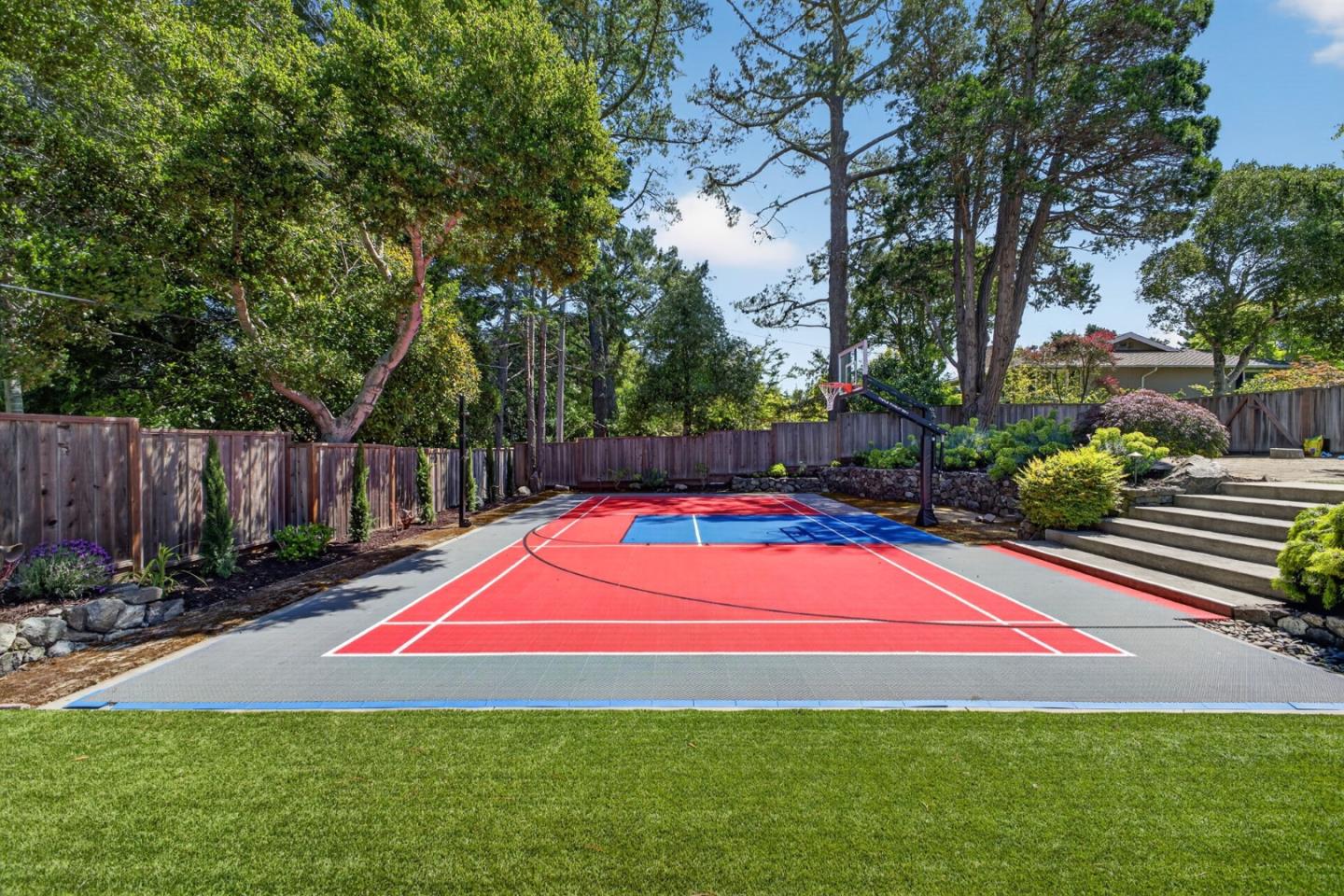 Detail Gallery Image 96 of 99 For 1510 Kingswood Dr, Hillsborough,  CA 94010 - 4 Beds | 4/1 Baths