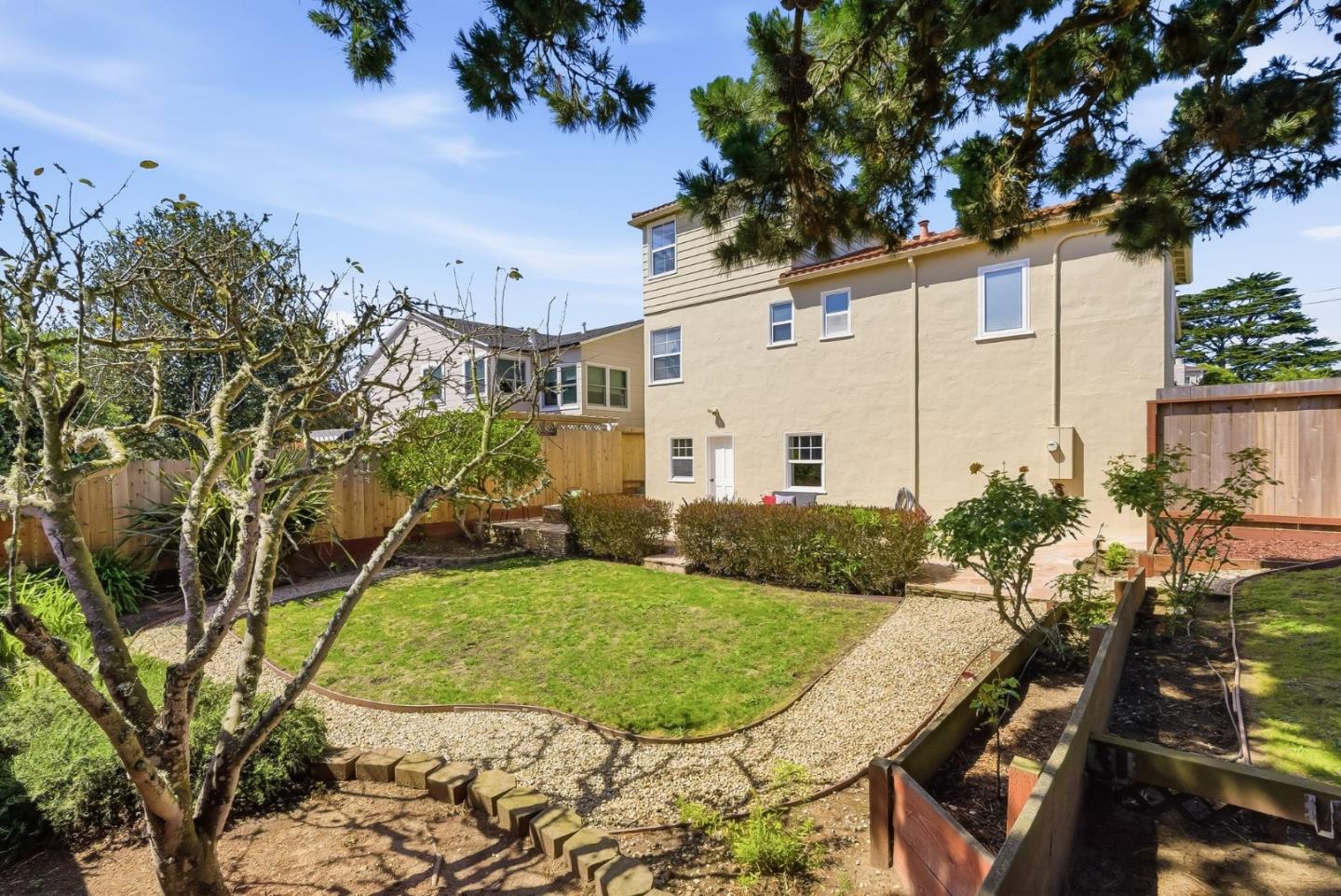 Detail Gallery Image 32 of 33 For 101 Edgeworth Ave, Daly City,  CA 94015 - 3 Beds | 2 Baths