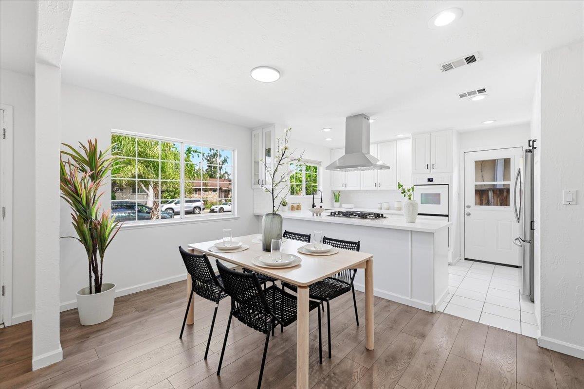 Detail Gallery Image 17 of 50 For 4295 Jan Way, San Jose,  CA 95124 - 3 Beds | 2 Baths