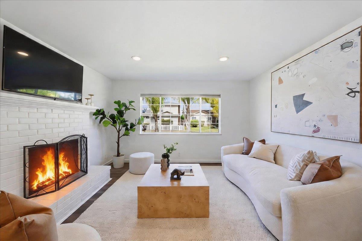 Detail Gallery Image 7 of 50 For 4295 Jan Way, San Jose,  CA 95124 - 3 Beds | 2 Baths