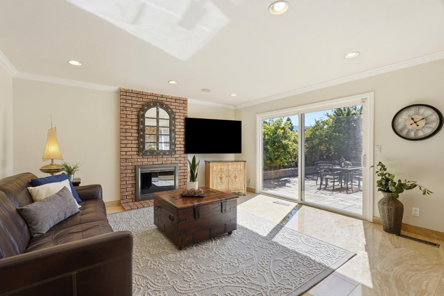 Detail Gallery Image 11 of 34 For 6141 Royal Acorn Pl, San Jose,  CA 95120 - 3 Beds | 3 Baths