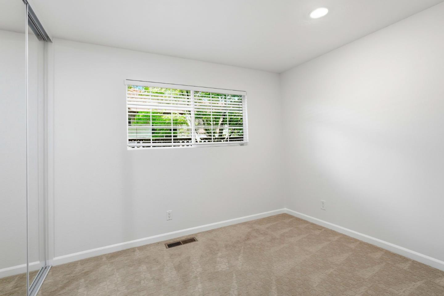 Detail Gallery Image 20 of 34 For 6141 Royal Acorn Pl, San Jose,  CA 95120 - 3 Beds | 3 Baths