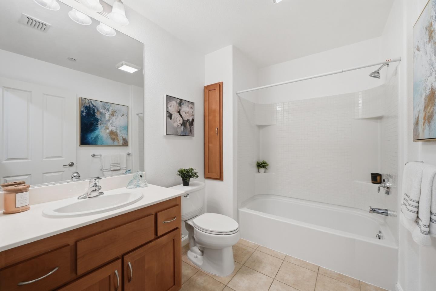 Detail Gallery Image 13 of 37 For 1388 Broadway #285,  Millbrae,  CA 94030 - 2 Beds | 2 Baths