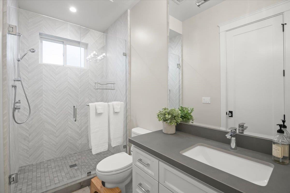 Detail Gallery Image 54 of 82 For 1004 Franquette Ave, San Jose,  CA 95125 - 6 Beds | 4/2 Baths