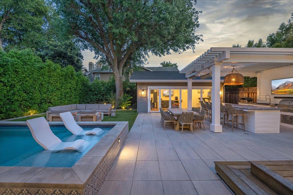 Detail Gallery Image 62 of 82 For 1004 Franquette Ave, San Jose,  CA 95125 - 6 Beds | 4/2 Baths