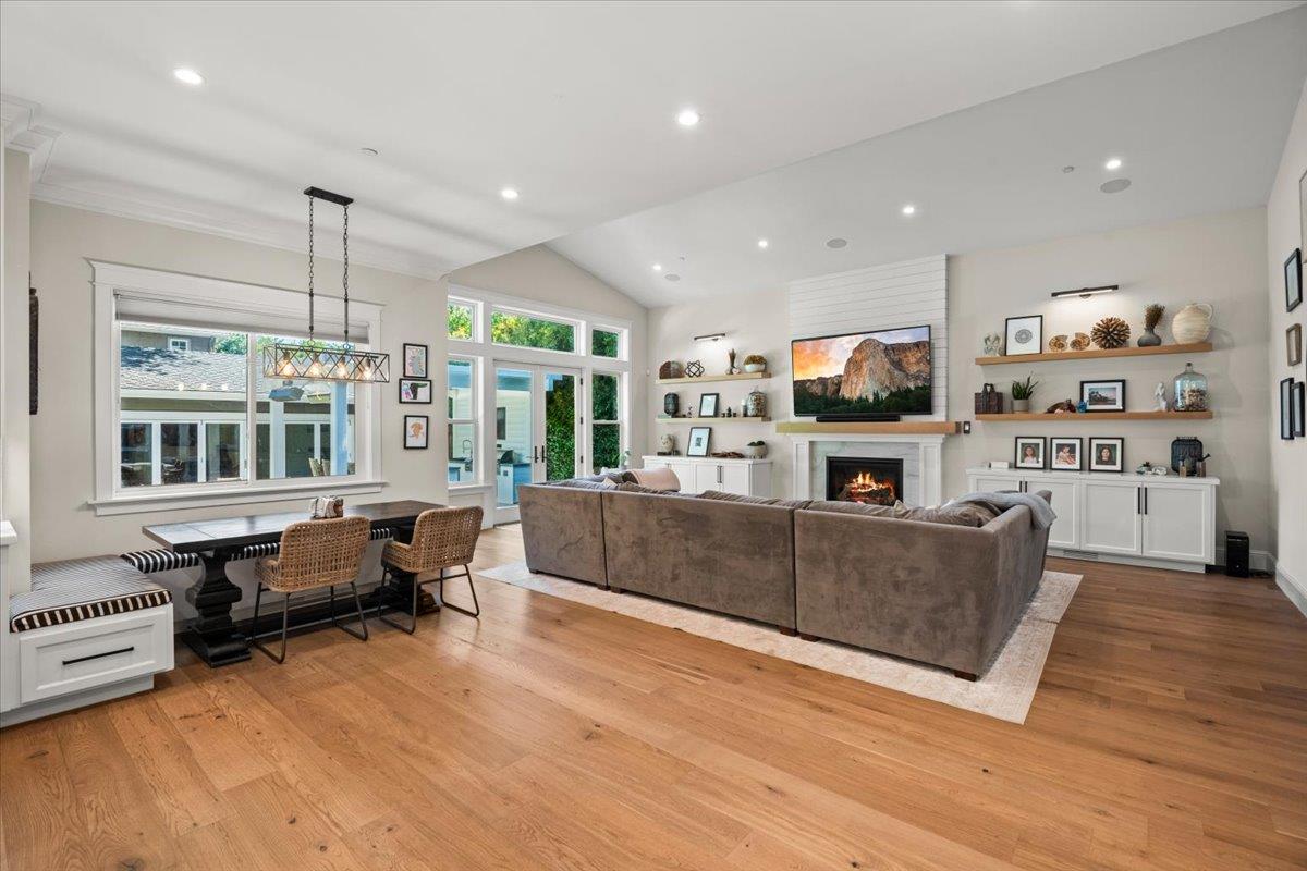 Detail Gallery Image 9 of 82 For 1004 Franquette Ave, San Jose,  CA 95125 - 6 Beds | 4/2 Baths