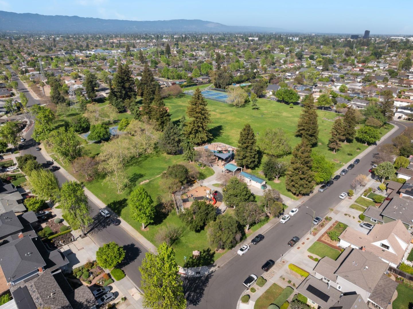 Detail Gallery Image 22 of 26 For 2761 Custer Dr, San Jose,  CA 95124 - 3 Beds | 2 Baths