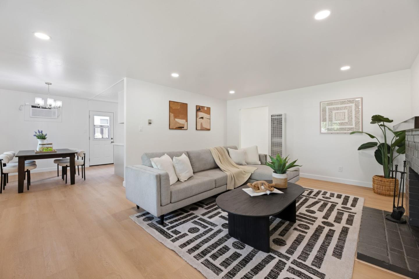 Detail Gallery Image 5 of 26 For 2761 Custer Dr, San Jose,  CA 95124 - 3 Beds | 2 Baths