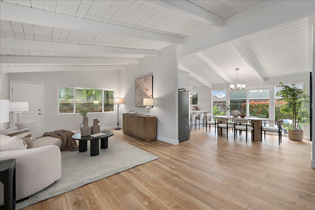 Front Image Thumbnail for ML82043543