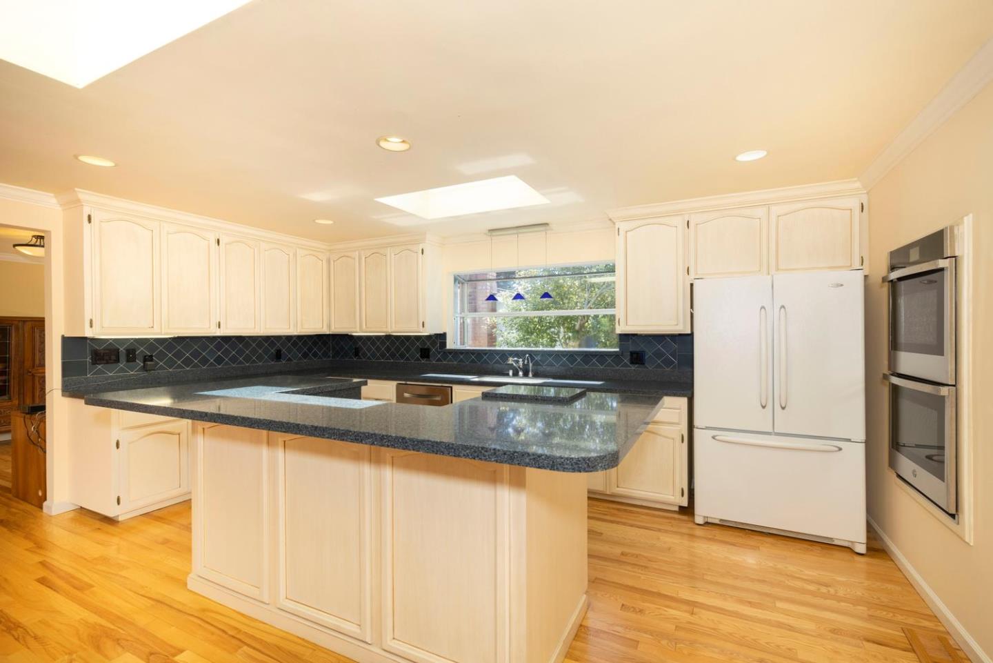 551 4th Street, Montara, CA, 94037
