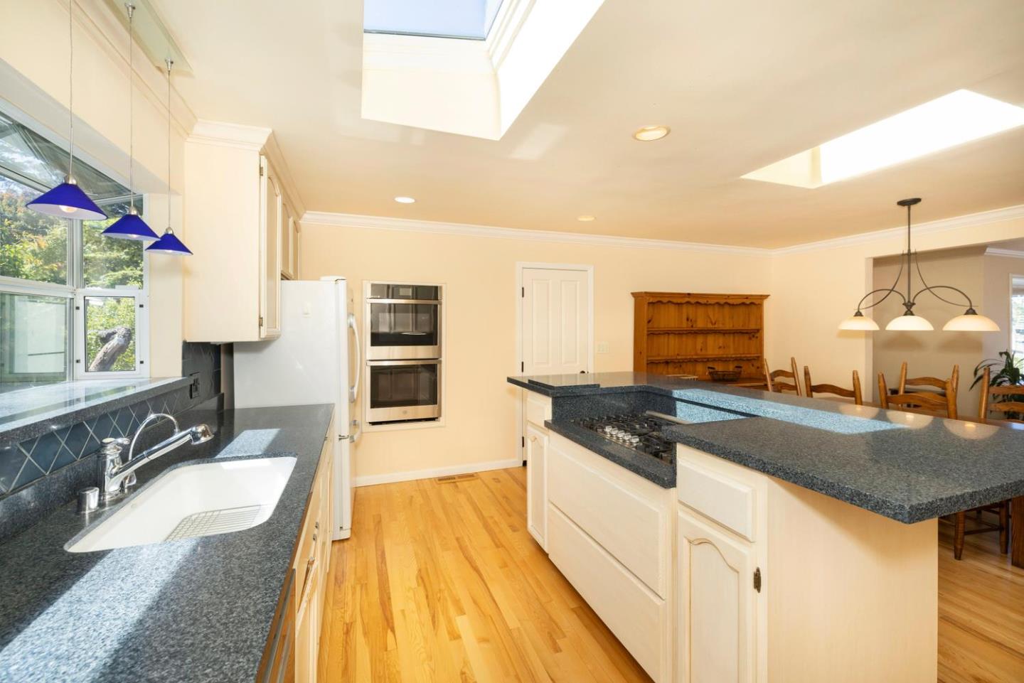 551 4th Street, Montara, CA, 94037