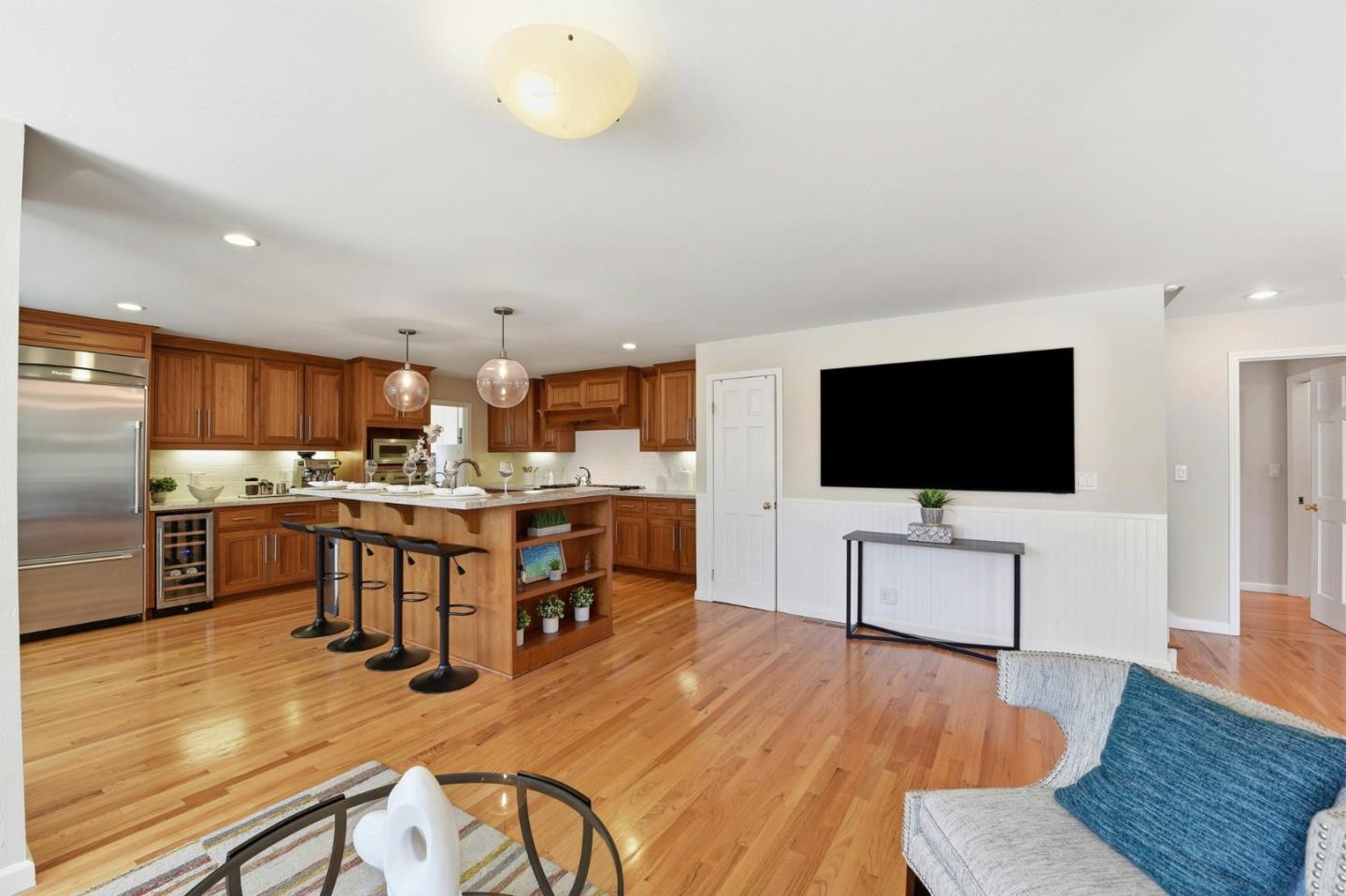 Detail Gallery Image 10 of 44 For 2465 Fenian Dr, Campbell,  CA 95008 - 4 Beds | 2/1 Baths