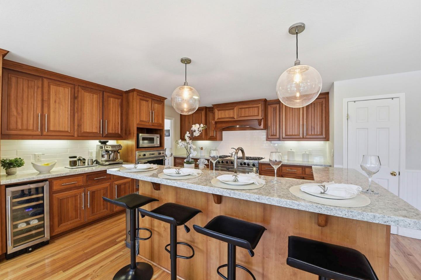 Detail Gallery Image 12 of 44 For 2465 Fenian Dr, Campbell,  CA 95008 - 4 Beds | 2/1 Baths