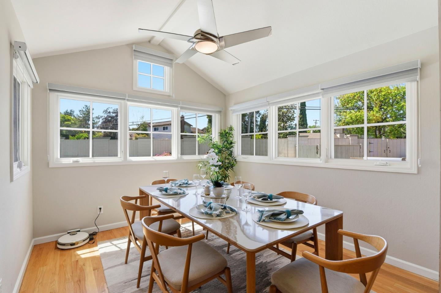 Detail Gallery Image 17 of 44 For 2465 Fenian Dr, Campbell,  CA 95008 - 4 Beds | 2/1 Baths