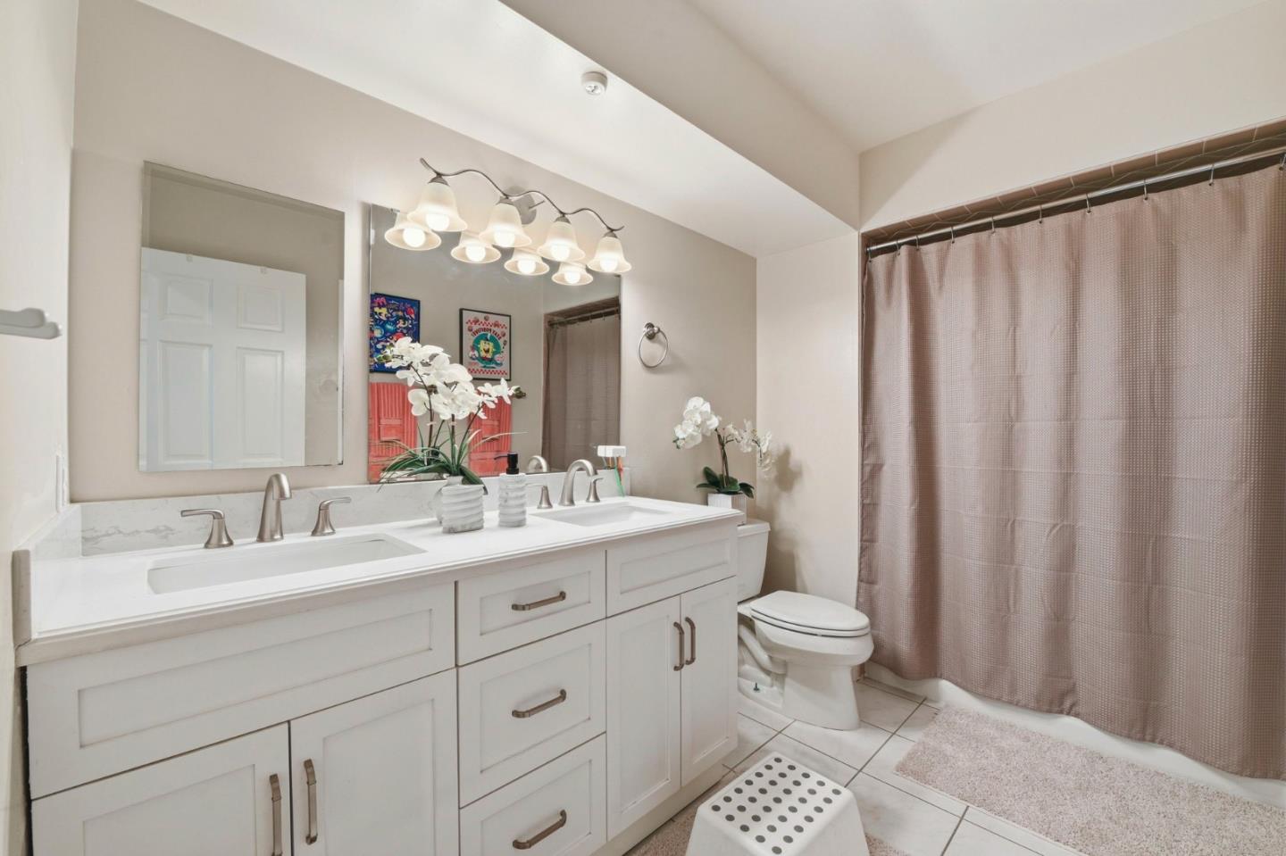 Detail Gallery Image 34 of 44 For 2465 Fenian Dr, Campbell,  CA 95008 - 4 Beds | 2/1 Baths