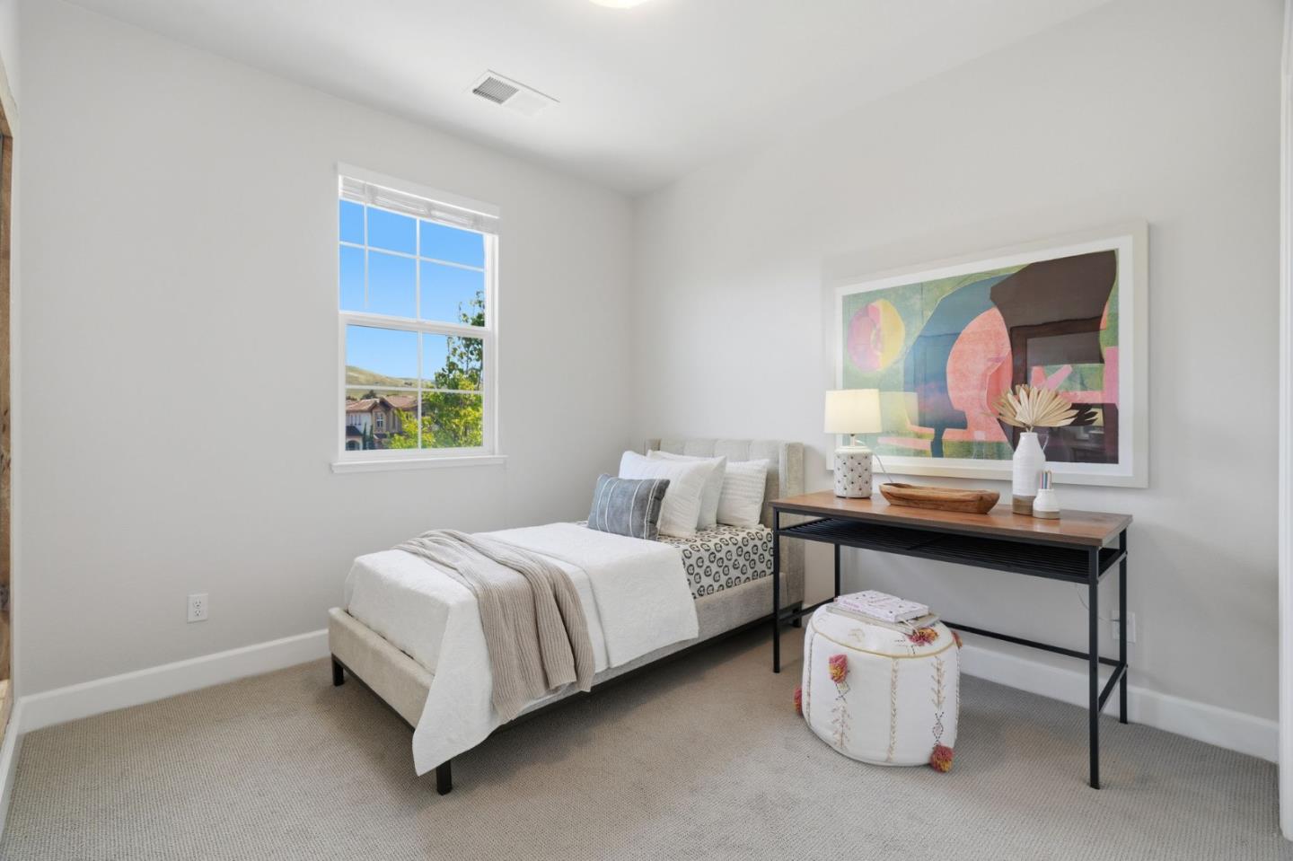 Detail Gallery Image 17 of 27 For 320 Gerald Cir, Milpitas,  CA 95035 - 3 Beds | 2/1 Baths