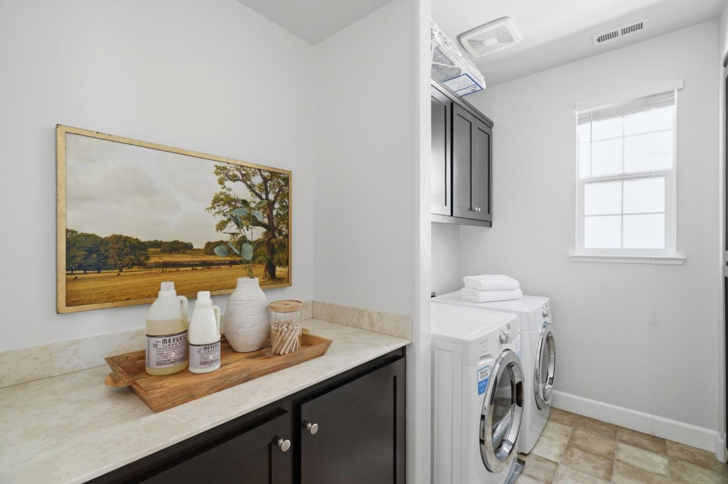 Detail Gallery Image 19 of 27 For 320 Gerald Cir, Milpitas,  CA 95035 - 3 Beds | 2/1 Baths