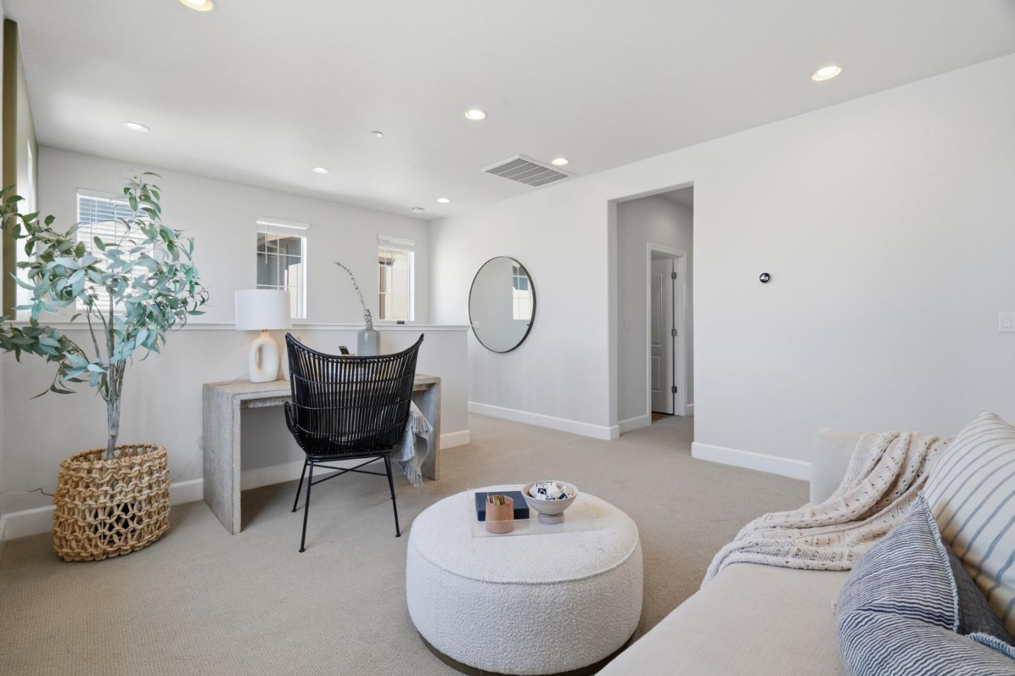 Detail Gallery Image 9 of 27 For 320 Gerald Cir, Milpitas,  CA 95035 - 3 Beds | 2/1 Baths