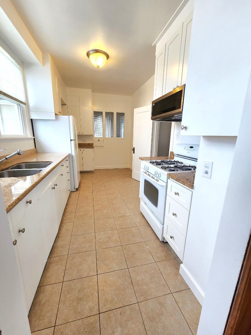 Detail Gallery Image 34 of 57 For 5232 California St, San Francisco,  CA 94118 - – Beds | – Baths