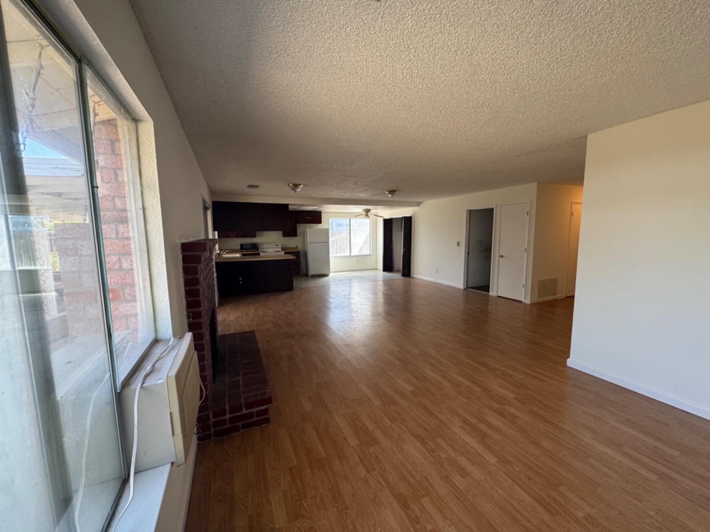 Detail Gallery Image 10 of 19 For 2912 Secretariat Dr, Atwater,  CA 95301 - 3 Beds | 2 Baths