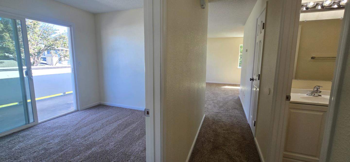 Detail Gallery Image 15 of 17 For 1797 Cherokee Dr #4,  Salinas,  CA 93906 - 3 Beds | 1/1 Baths