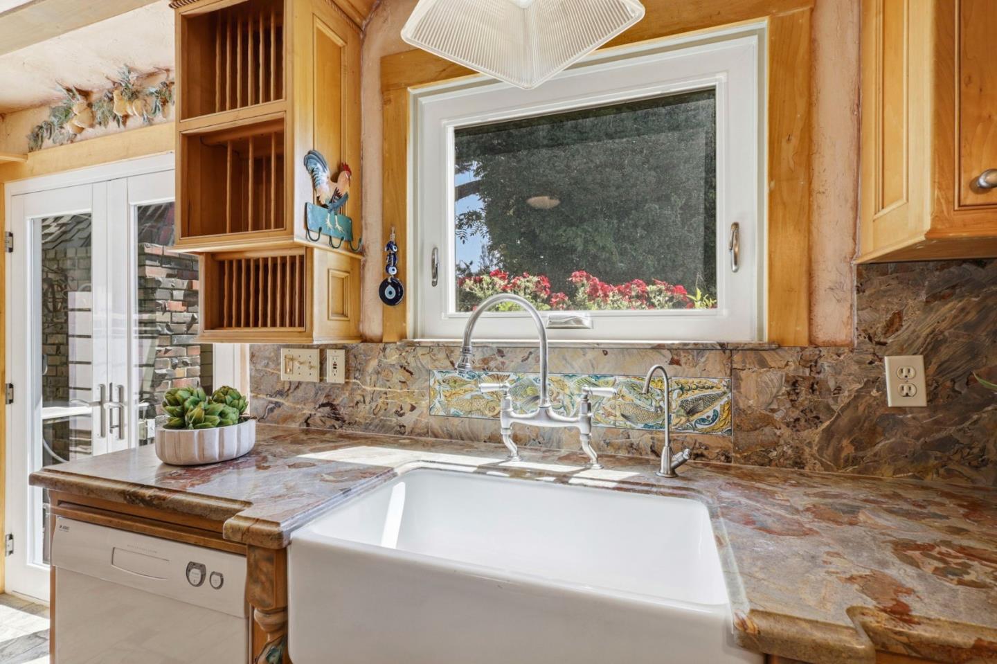 Detail Gallery Image 21 of 65 For 509 Vista Del Mar Dr, Aptos,  CA 95003 - 4 Beds | 2/1 Baths