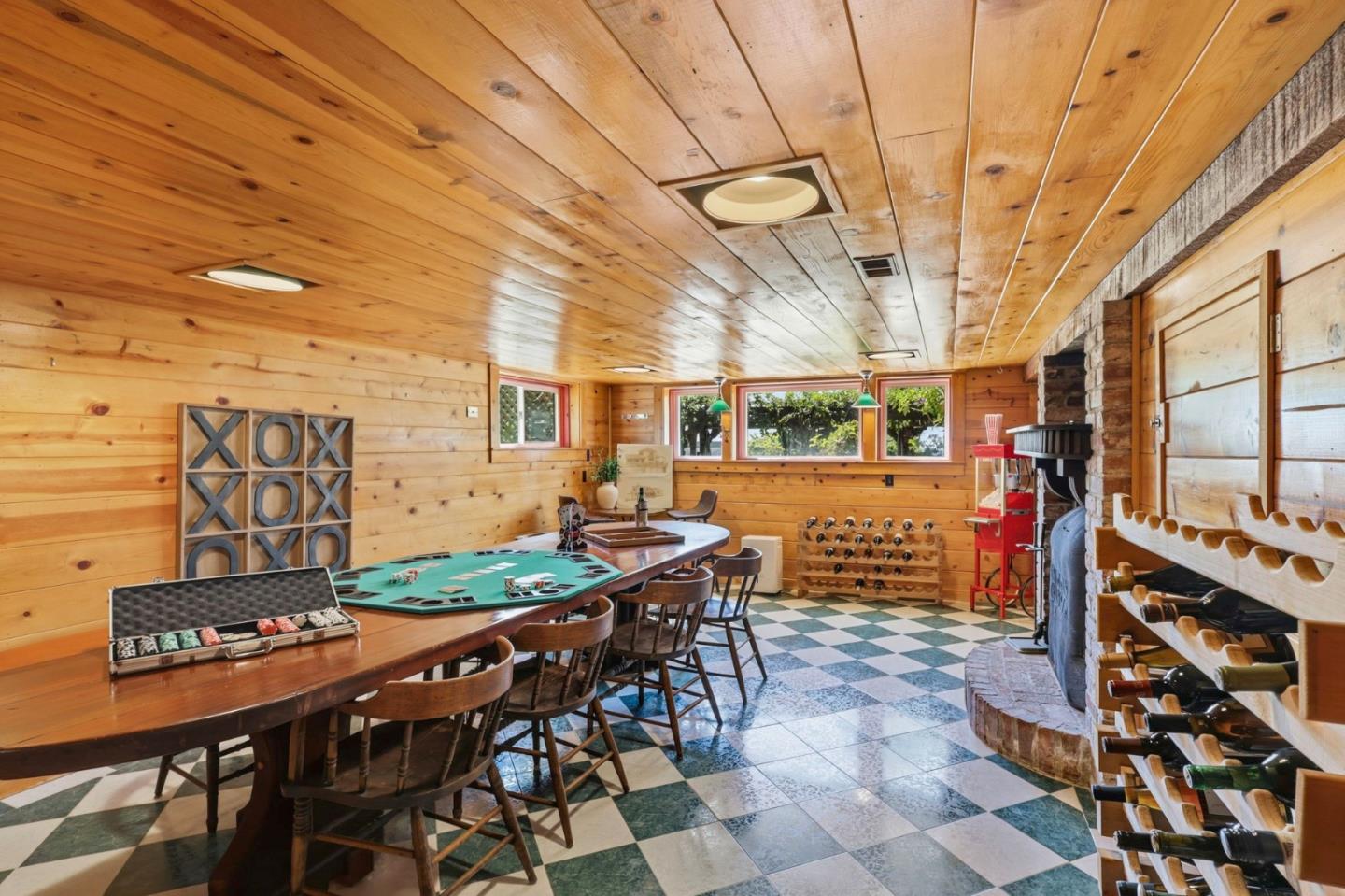 Detail Gallery Image 43 of 65 For 509 Vista Del Mar Dr, Aptos,  CA 95003 - 4 Beds | 2/1 Baths