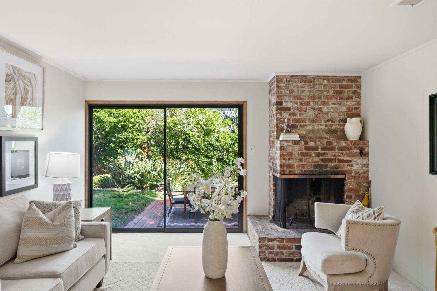 Detail Gallery Image 23 of 42 For 2108 Howard Ave, San Carlos,  CA 94070 - 2 Beds | 1 Baths