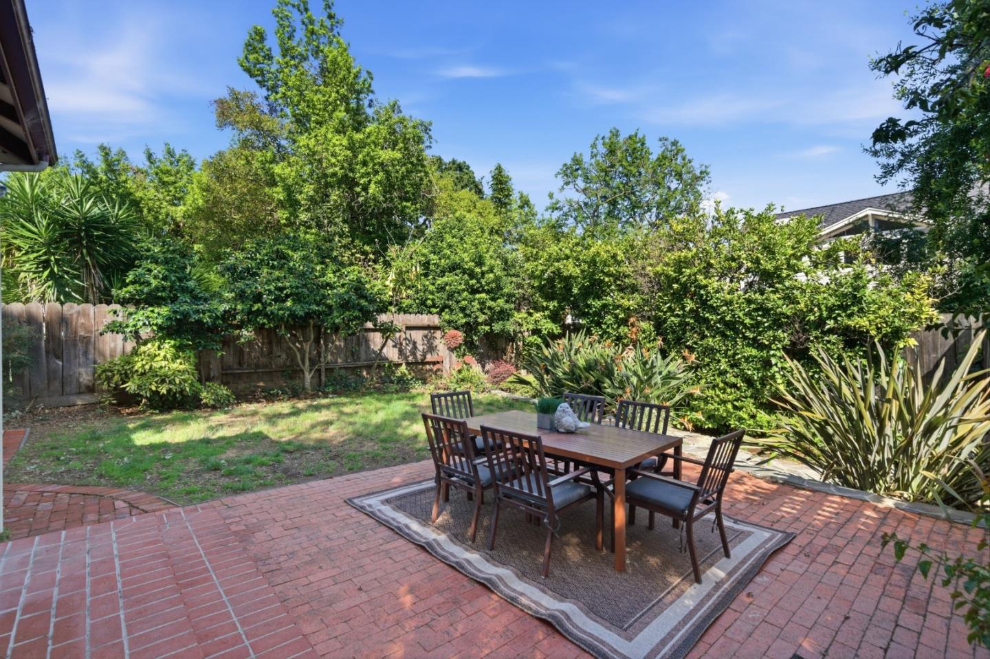 Detail Gallery Image 36 of 42 For 2108 Howard Ave, San Carlos,  CA 94070 - 2 Beds | 1 Baths