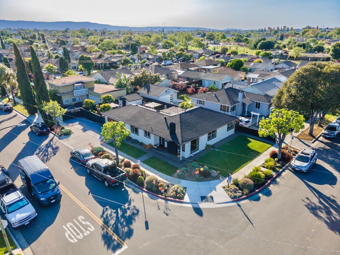 Detail Gallery Image 47 of 49 For 1825 Wilshire Blvd, San Jose,  CA 95116 - 3 Beds | 1 Baths