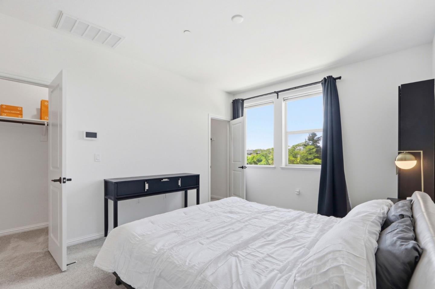 Detail Gallery Image 15 of 54 For 6709 Magnetic Loop, San Jose,  CA 95119 - 2 Beds | 2/1 Baths