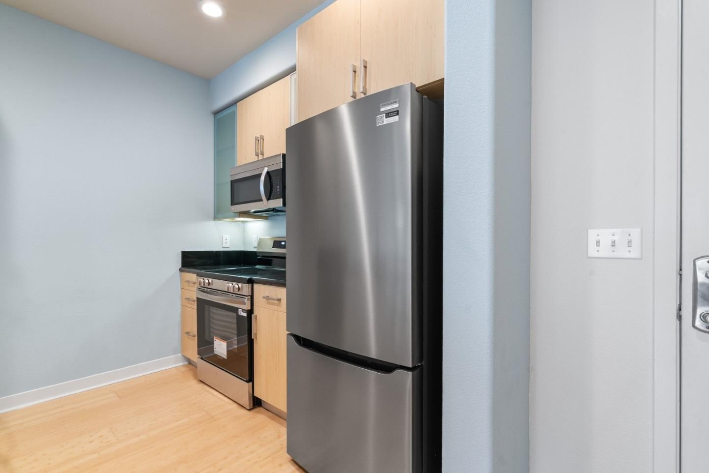 Detail Gallery Image 4 of 27 For 2030 N Pacific Ave #338,  Santa Cruz,  CA 95060 - 1 Beds | 1 Baths