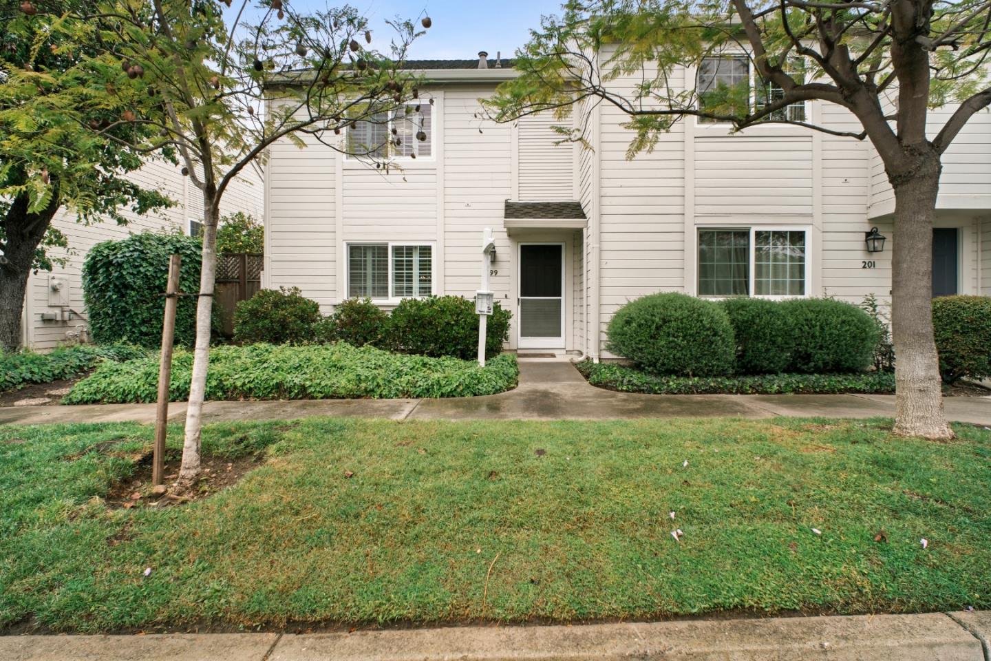 Front Image Thumbnail for ML82043566