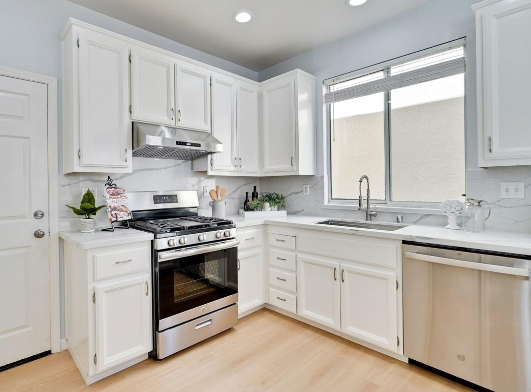 Detail Gallery Image 12 of 48 For 2153 Esperanca Ave, Santa Clara,  CA 95054 - 4 Beds | 2/1 Baths