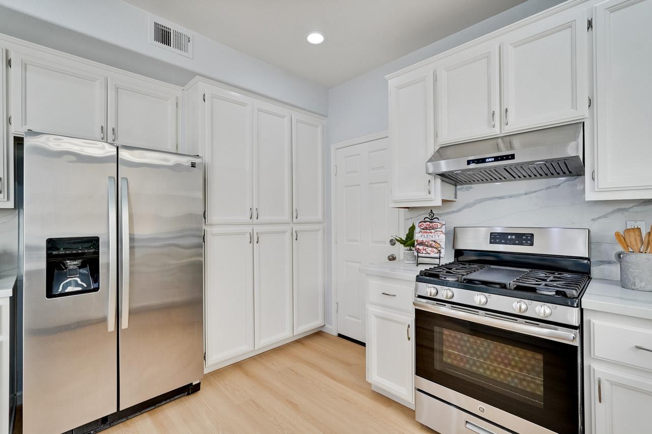 Detail Gallery Image 14 of 48 For 2153 Esperanca Ave, Santa Clara,  CA 95054 - 4 Beds | 2/1 Baths