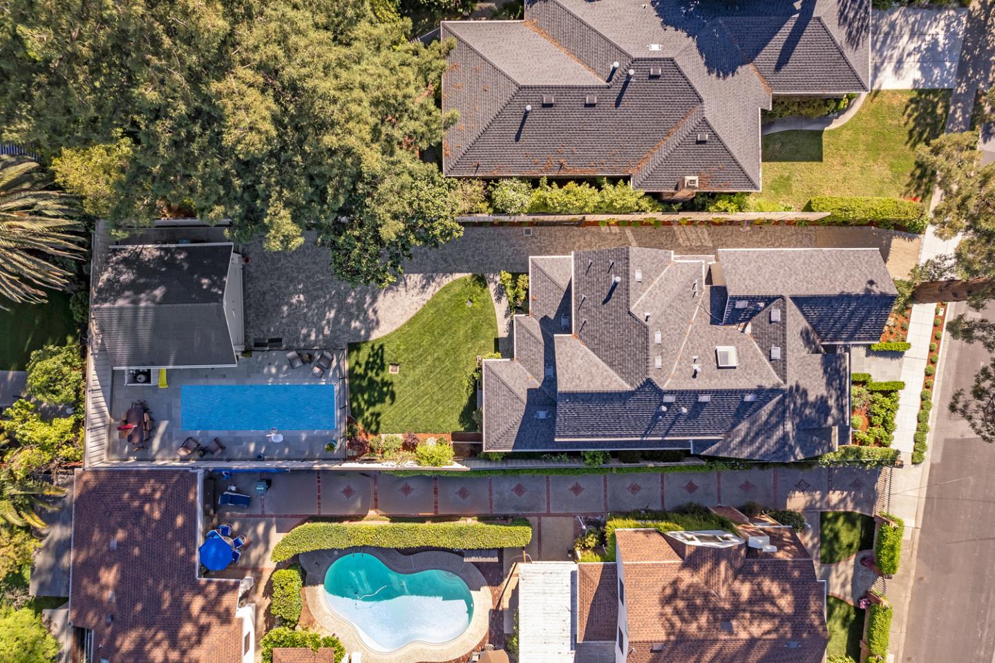 Detail Gallery Image 3 of 38 For 423 Arlington Rd, Redwood City,  CA 94062 - 5 Beds | 3 Baths